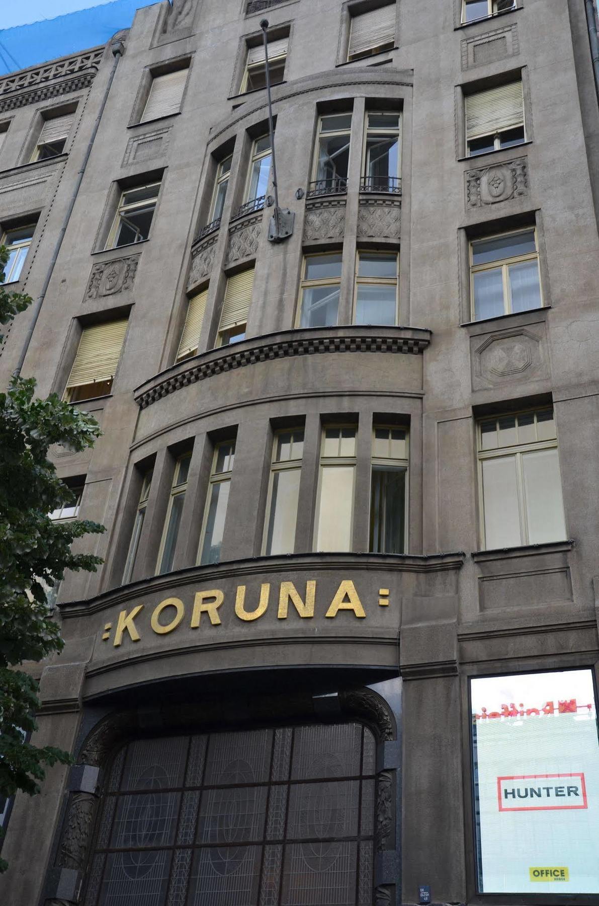 Merchants Crown Suites And Spa Praha Bagian luar foto